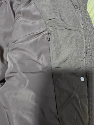 Abrigo Oysho acolchado gris talla L