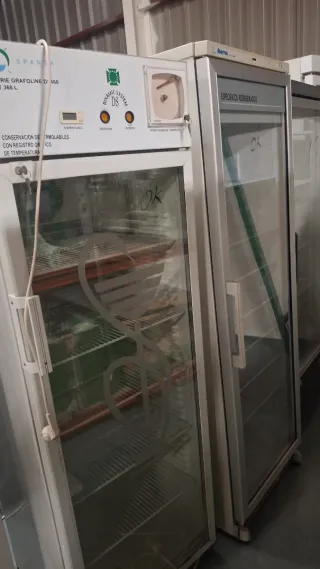 Nevera expositora cristal