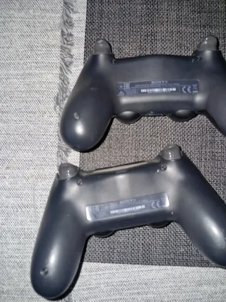 Mandos PS4 Negros (Sony)