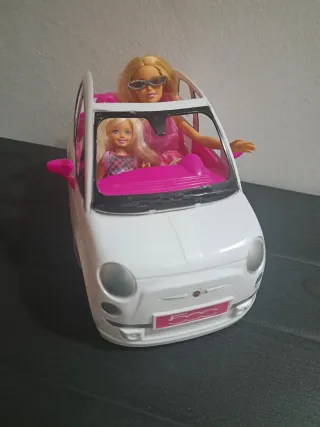 Auto Barbie Fiat 500 con 2 bambole Barbie e Chalse