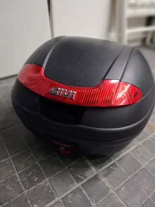 Cofre Givi 40L Moto