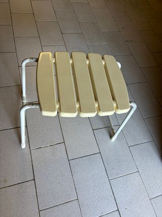 Silla de baño para pared