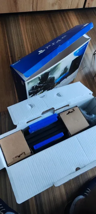 PS4 Pro 1TB + Juegos + Mando