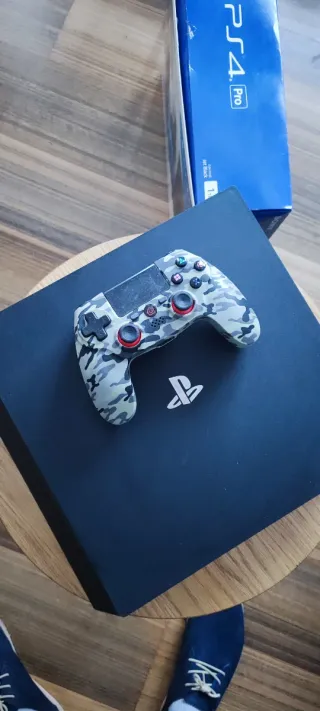 PS4 Pro 1TB + Juegos + Mando