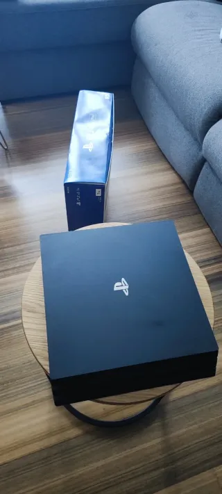 PS4 Pro 1TB + Juegos + Mando