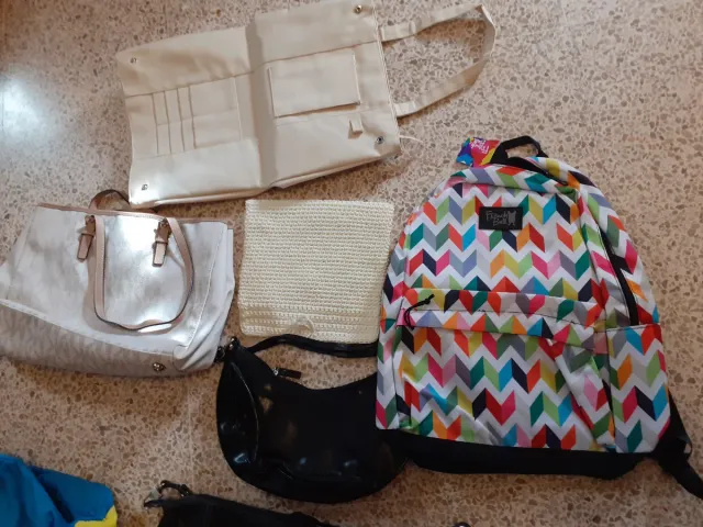 Lote bolsos, mochilas y neceseres