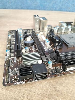 Placa Base MSI A68HM-E33 V2 Micro-ATX FM2+ DDR3