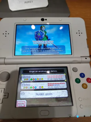 Nintendo 3DS XL + Custodia Zelda + microsd 64gb