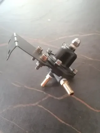 Regulador de Presión de Gasolina Malpassi