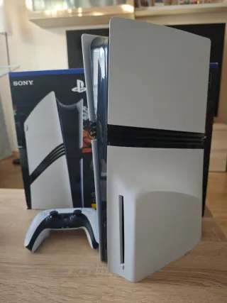 Consola PS5 PRO CON DISQUETERA