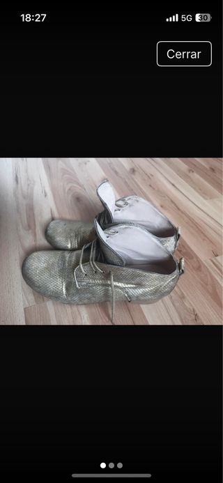 Botines dorados para baile