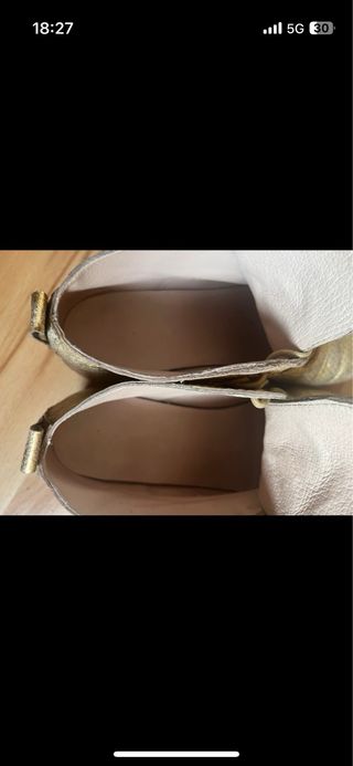 Botines dorados para baile