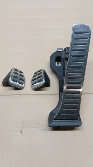 Kit pedales golf V originales.