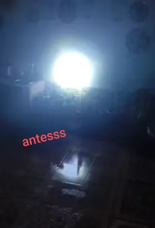 Linterna LED frontal y de mano cargas USB