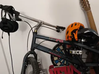 Bicicleta de Trial (soporte cascos PlayStation)