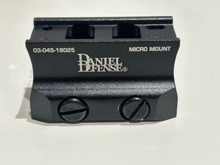 Micro Mount Daniel Defense