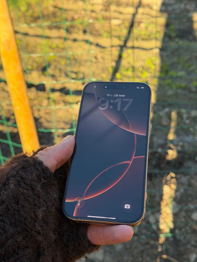 iPhone 16 Pro 128 GB Impecável