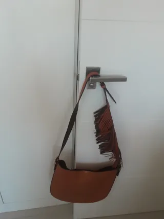 Bolso Uterqüe piel marrón