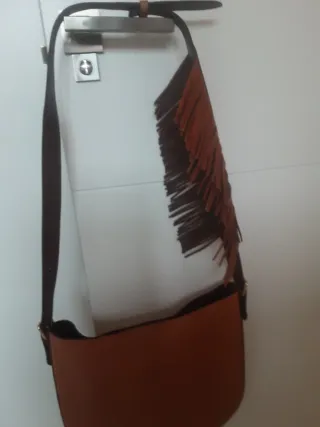 Bolso Uterqüe piel marrón