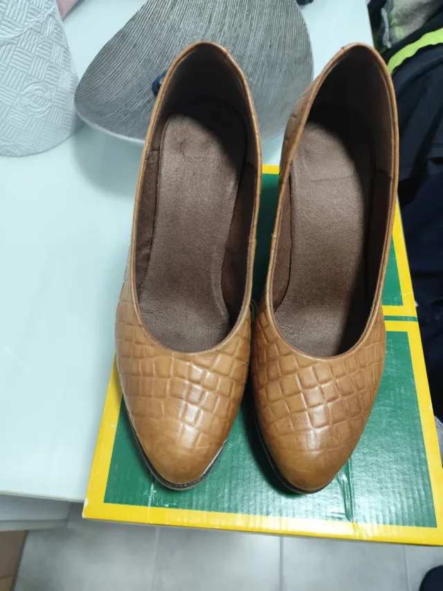 Zapatos Pitillos Marrones Tacón