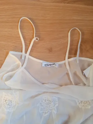 Lencería blanca con encaje