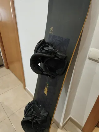 Tabla de Snowboard con Fijaciones