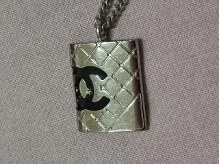 Bracciale Chanel autentico con ciondolo