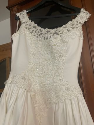 Conjunto di abiti da sposa
