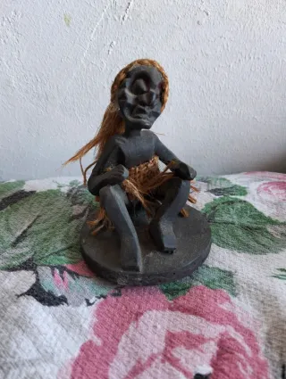 Statuetta africana in legno