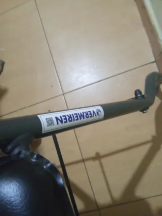 Andador con asiento y ruedas