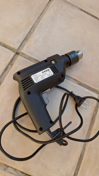 Taladro Percutor 500W casi sin usar