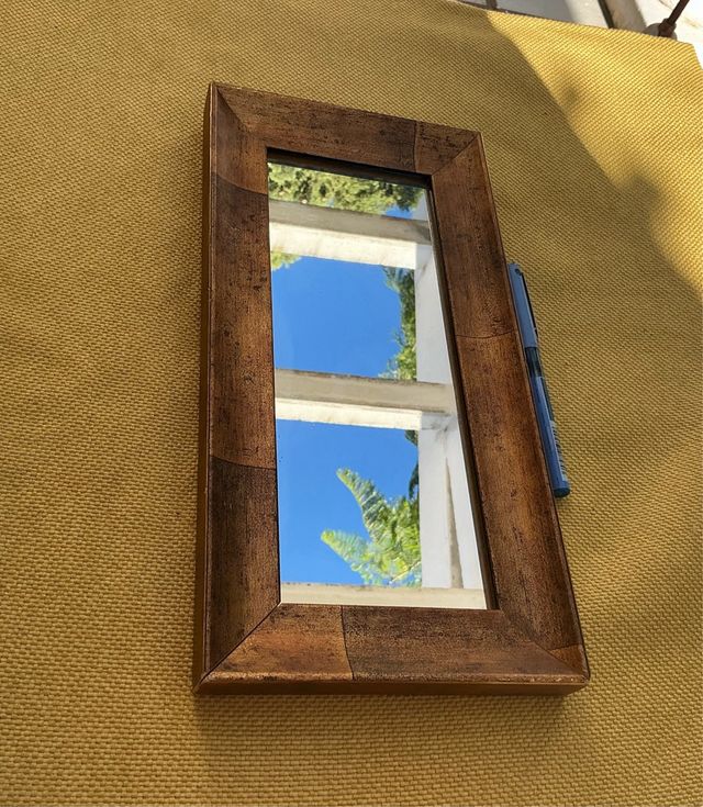 Specchio in legno