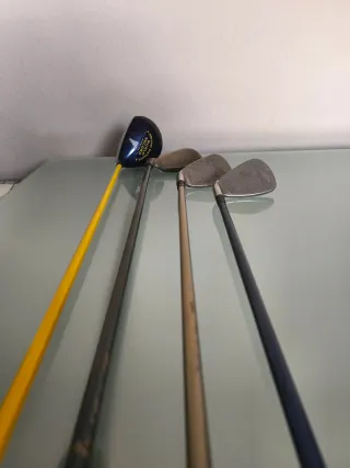 Lote 4 Palos de Golf Variados