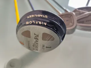 Lote 4 Palos de Golf Variados