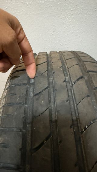 Llanta reforzada 205/55/16 y neumático nuevo