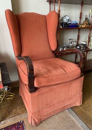 2 Butacas orejeras color caldero