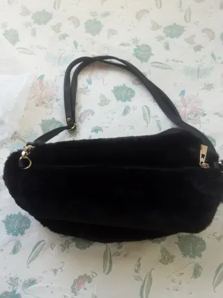 Bolso pelo negro sin estrenar