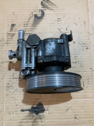 Bomba de dirección BMW E60