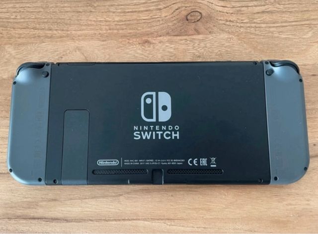Nintendo Switch + Juegos y Accesorios