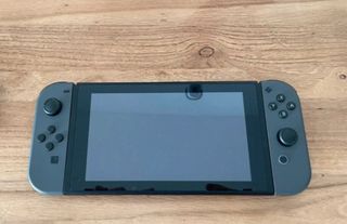 Nintendo Switch + Juegos y Accesorios