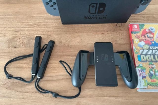 Nintendo Switch + Juegos y Accesorios