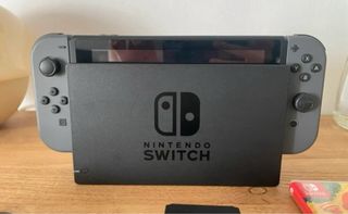 Nintendo Switch + Juegos y Accesorios