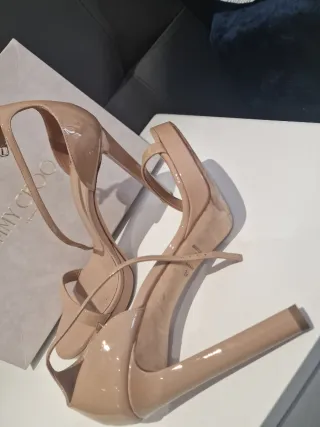 Zapatos de tacón saint laurent color nude