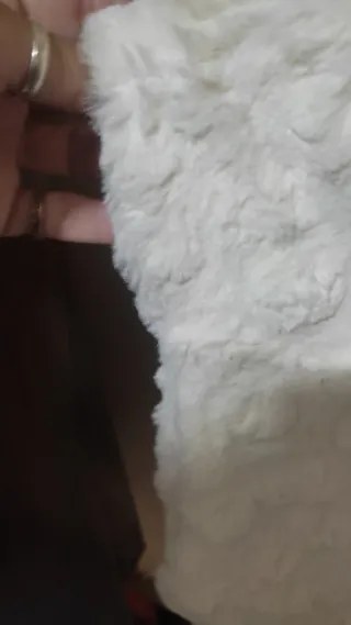 Quien no va guapa en fiestas, es xq no quiere.Capa