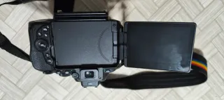 Cámara Nikon D5600 Negra + objetivo tamron 17-50 m