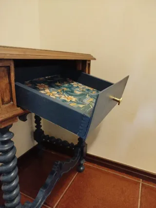 Mesilla de noche o auxiliar estilo vintage restaur