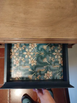 Mesilla de noche o auxiliar estilo vintage restaur