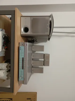 Home cinema JVC plata y verde