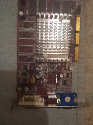 Tarjeta Gráfica MSI NVIDIA GeForce FX 5200 64MB