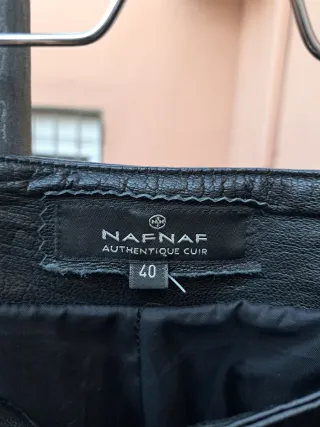 Pantalón de piel Naf Naf negro